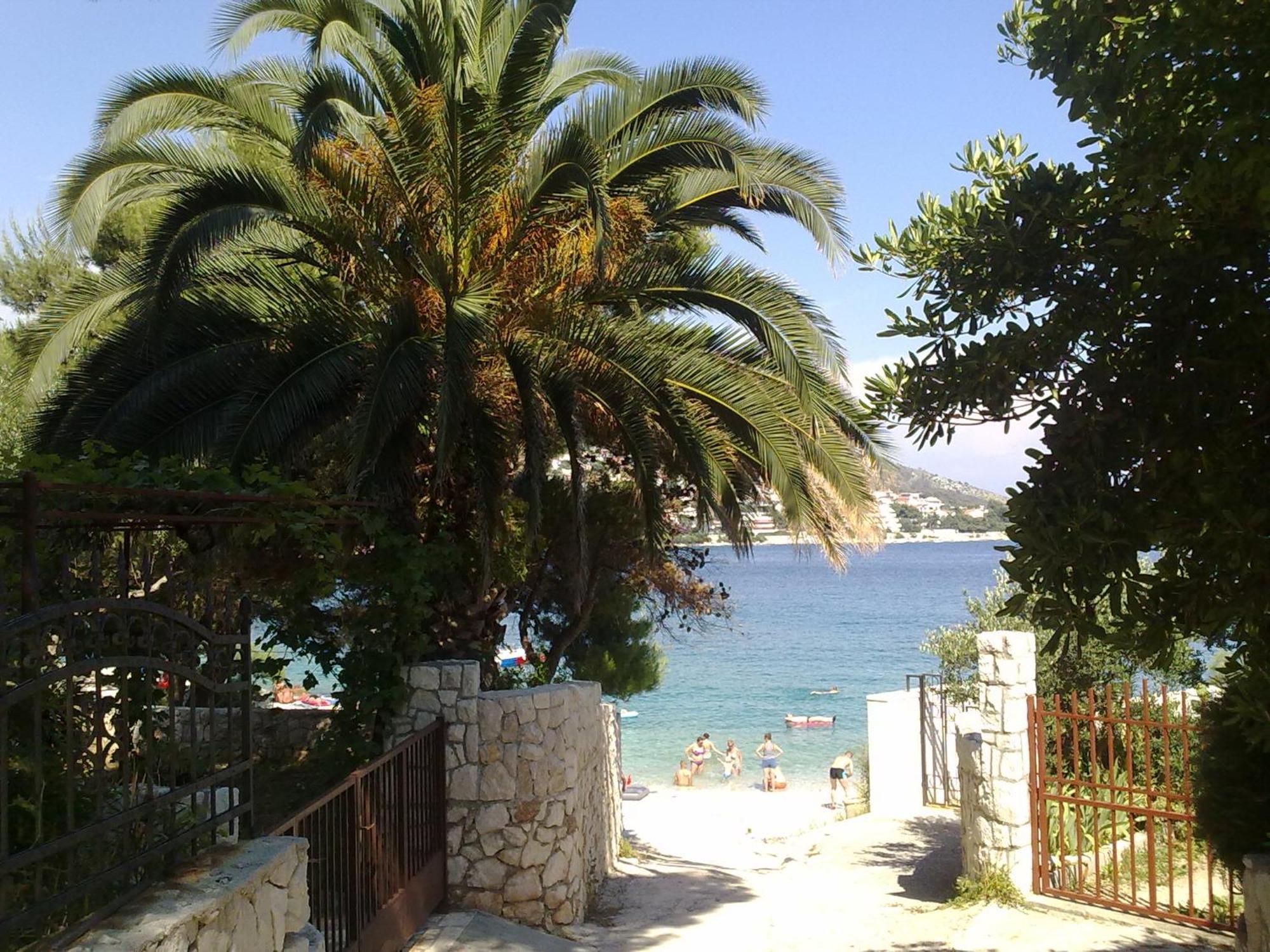 Apartment House Juretic - 50 M From The Beach Trogir Exterior photo